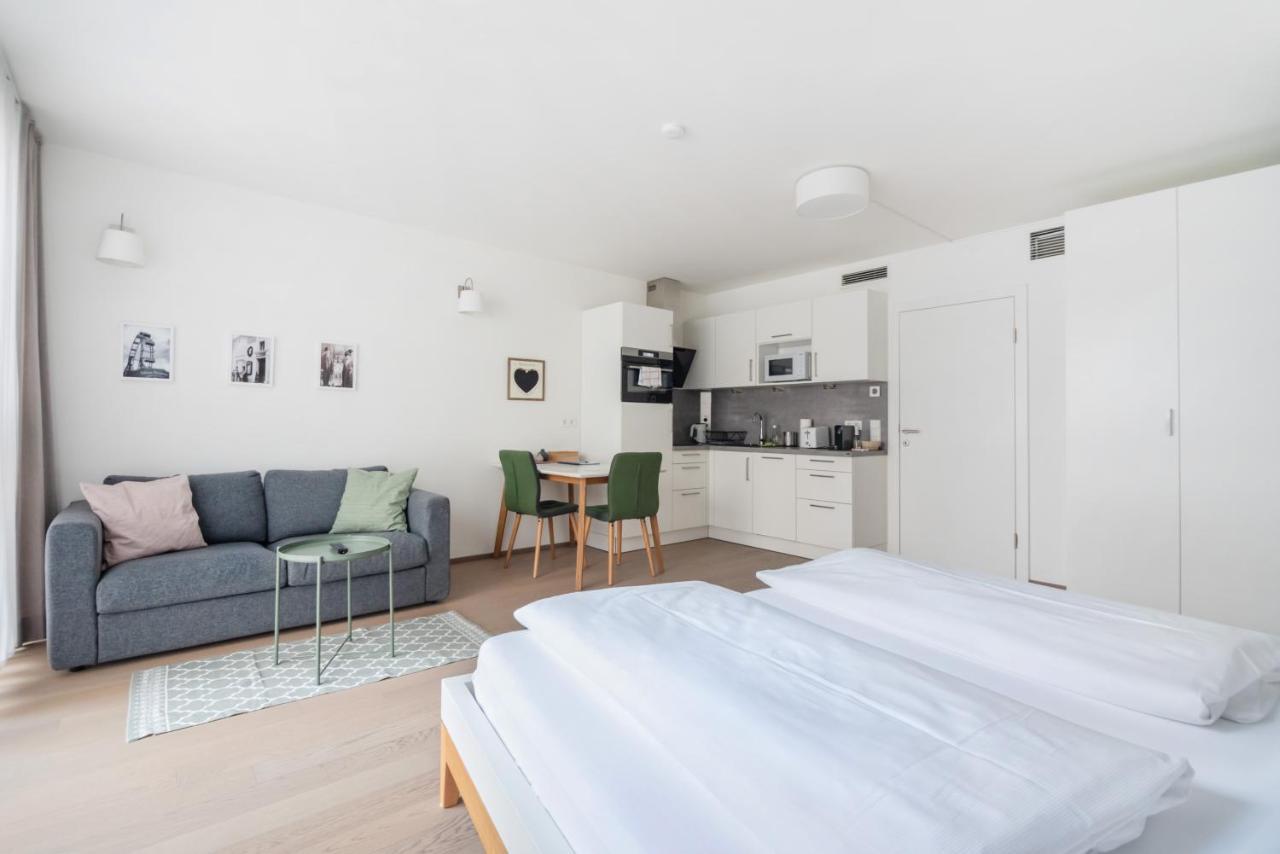 Quiet And Cozy Apartment Next To Mariahilfer Strasse And Naschmarkt With Ac, Minimum 30 Nights Viena Exterior foto