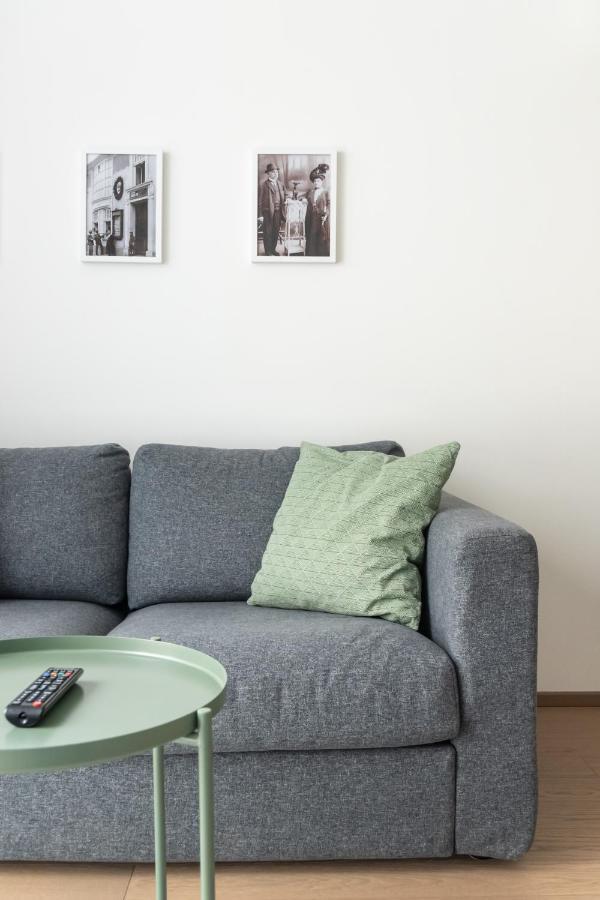 Quiet And Cozy Apartment Next To Mariahilfer Strasse And Naschmarkt With Ac, Minimum 30 Nights Viena Exterior foto