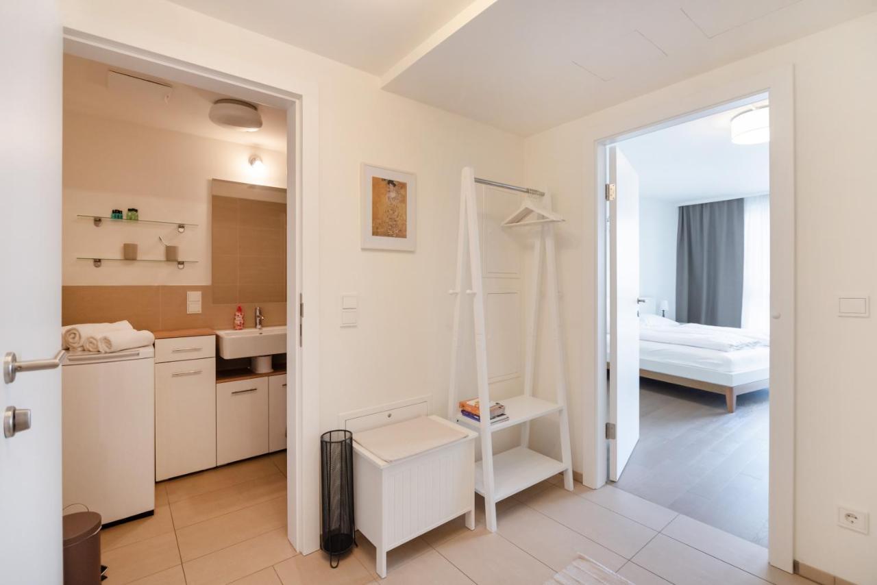 Quiet And Cozy Apartment Next To Mariahilfer Strasse And Naschmarkt With Ac, Minimum 30 Nights Viena Exterior foto