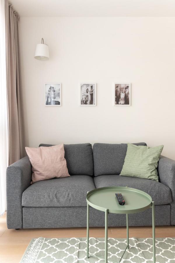 Quiet And Cozy Apartment Next To Mariahilfer Strasse And Naschmarkt With Ac, Minimum 30 Nights Viena Exterior foto