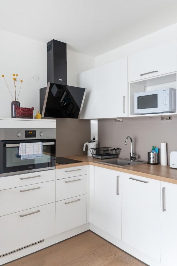 Quiet And Cozy Apartment Next To Mariahilfer Strasse And Naschmarkt With Ac, Minimum 30 Nights Viena Exterior foto