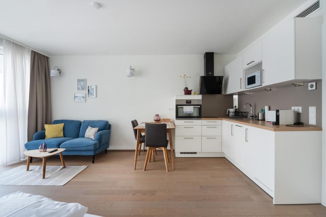 Quiet And Cozy Apartment Next To Mariahilfer Strasse And Naschmarkt With Ac, Minimum 30 Nights Viena Exterior foto