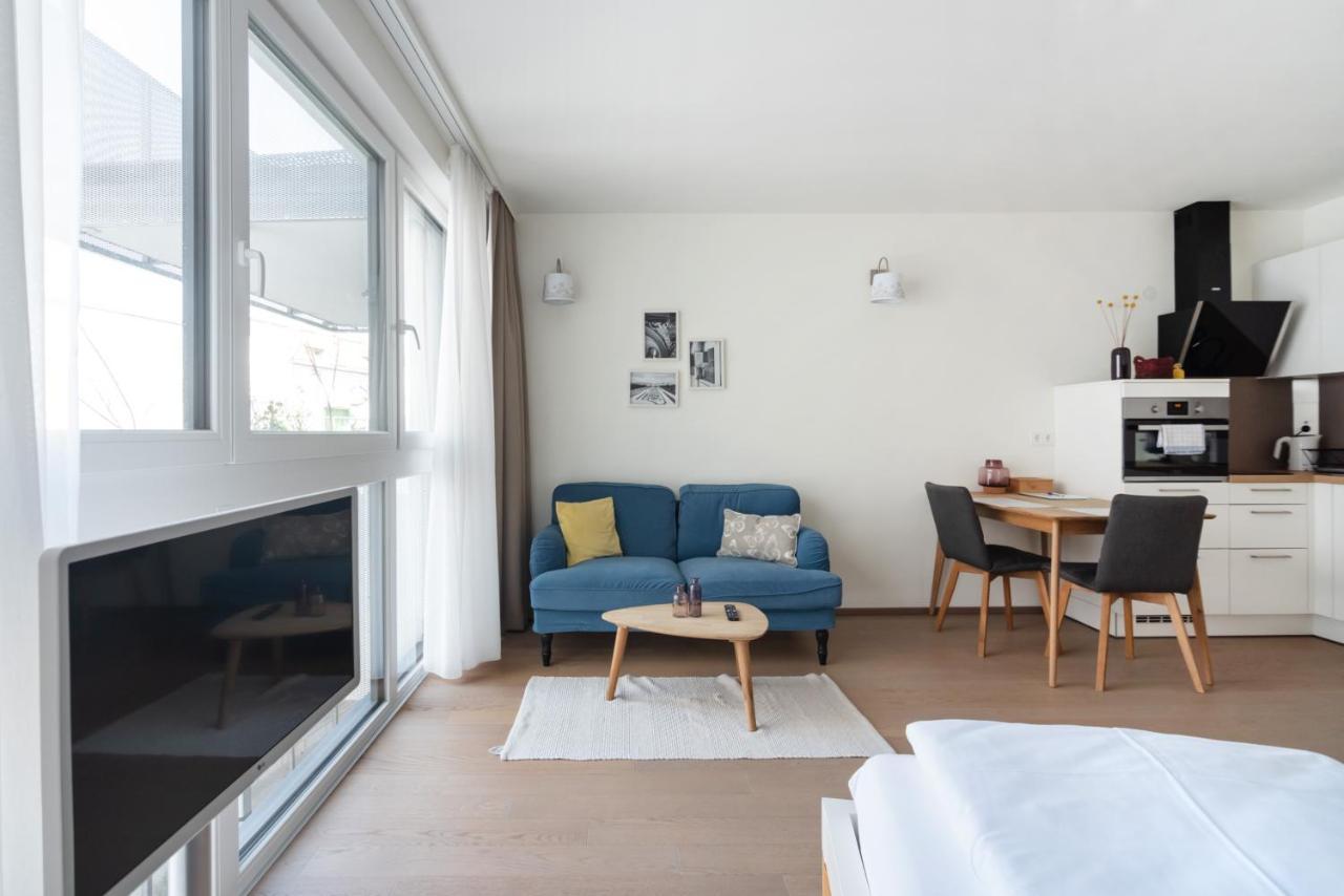 Quiet And Cozy Apartment Next To Mariahilfer Strasse And Naschmarkt With Ac, Minimum 30 Nights Viena Exterior foto